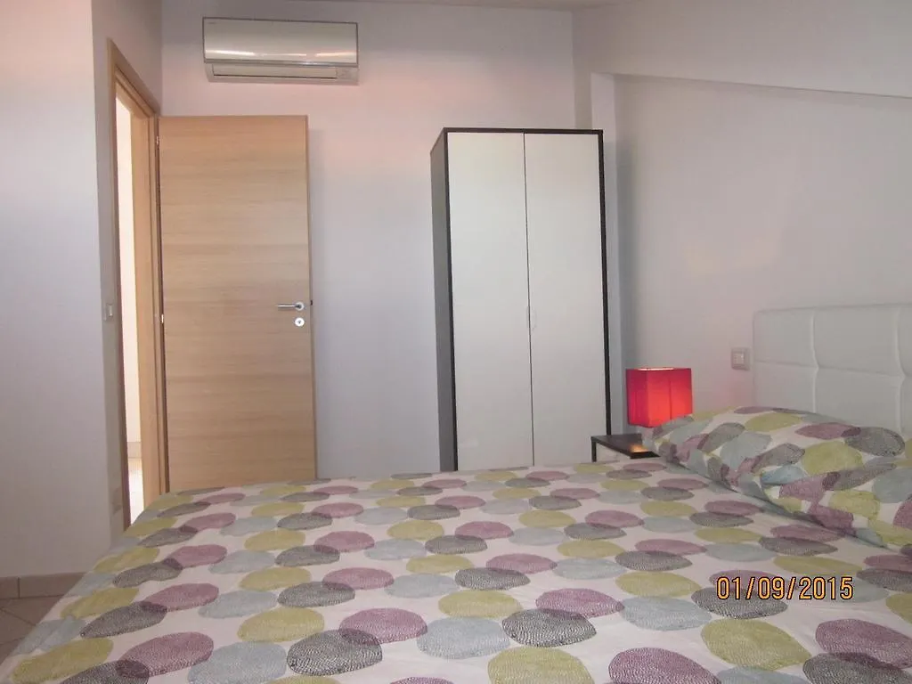 Holiday home Residence Nettuno Santa Teresa Di Riva