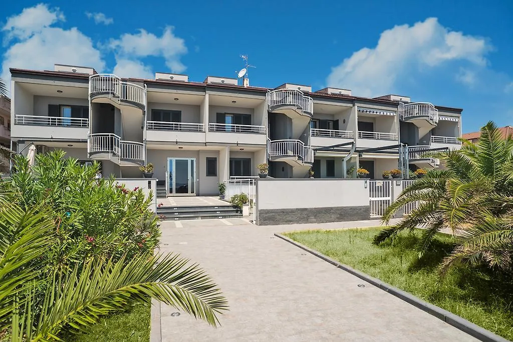 Residence Nettuno Santa Teresa Di Riva Italy